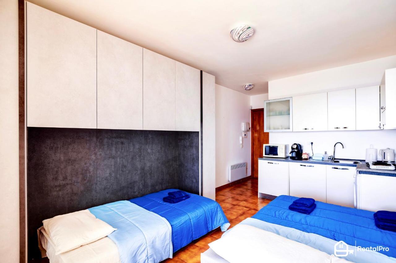 Free Parking-Sea View, With Pool & Garden Apartamento Sanremo Exterior foto